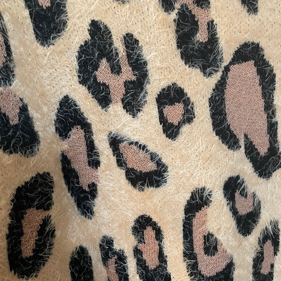 Leopard sweater - size M - Picture 3 of 3